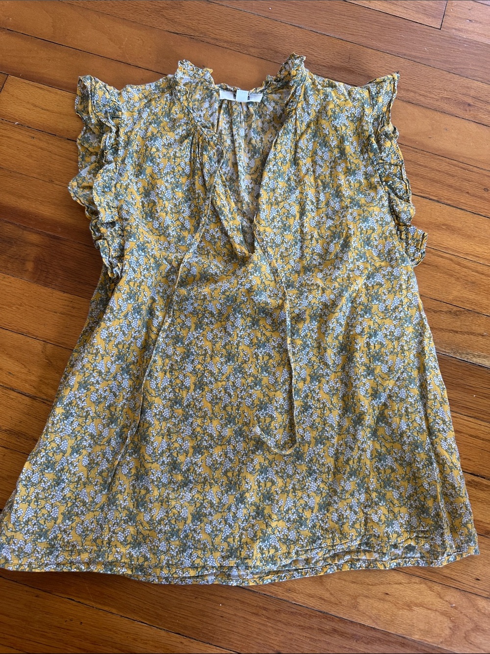 BB Dakota Floral Ruffle Sleeve V-Neck Top - Mustard, Green
